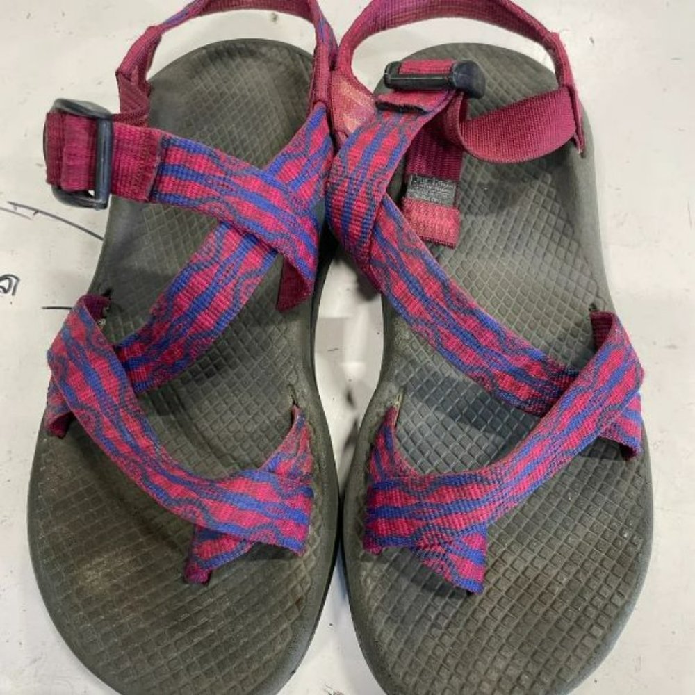 Chaco Women's Red Blue Adjustable Buckle Strappy Sandal Size 8